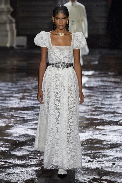 Look 61
